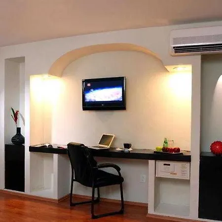 Condesa Reforma Hotel